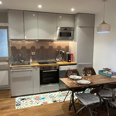 F2 Cosy A Paris * בנולט